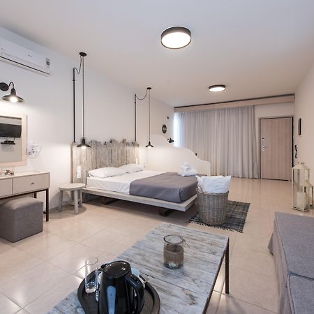Eva Mare Hotel & Suites - Adults Only อาเยีย เปลาเยีย ภายนอก รูปภาพ