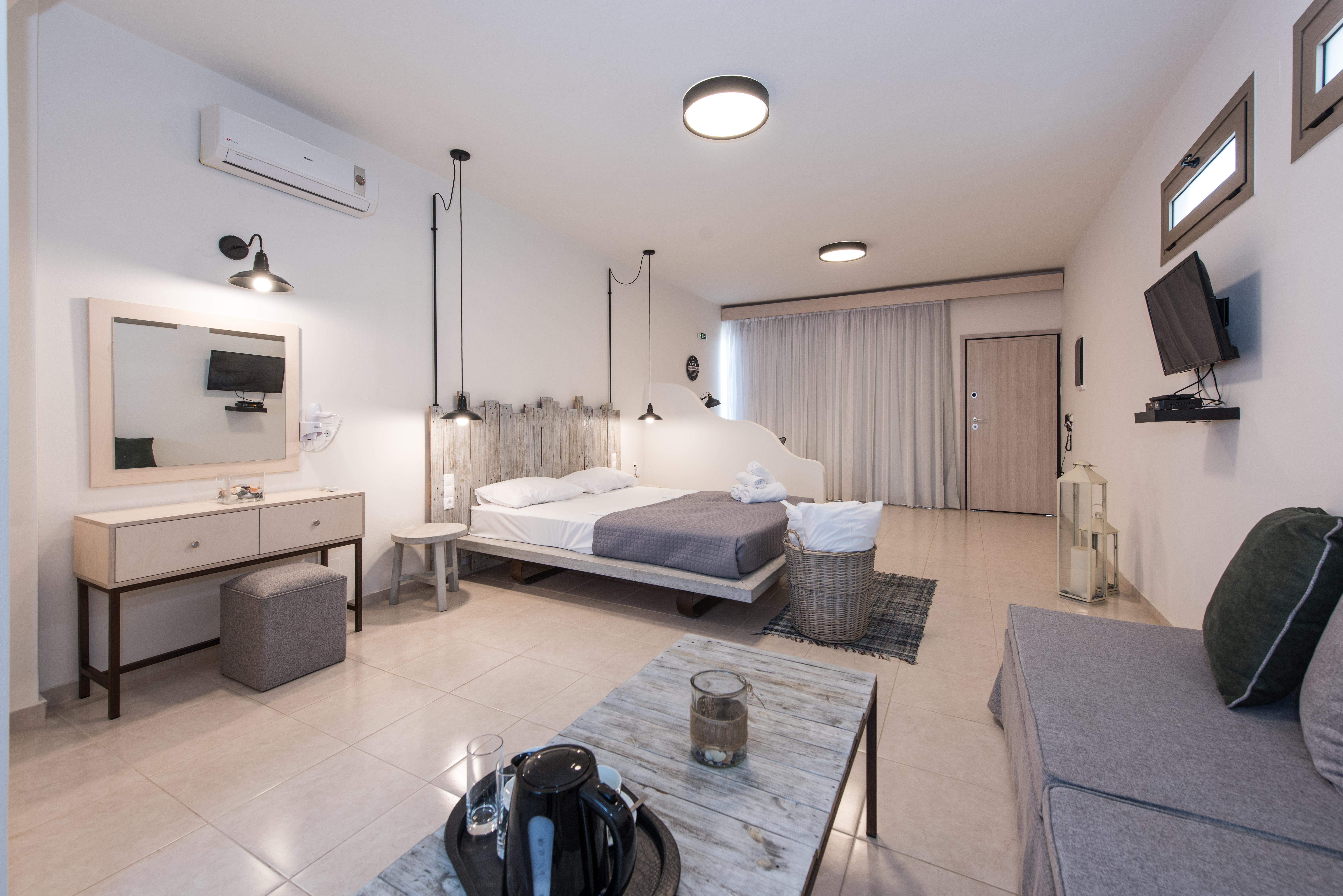 Eva Mare Hotel & Suites - Adults Only อาเยีย เปลาเยีย ภายนอก รูปภาพ